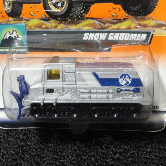 rare Matchbox 99 edition SNOW Groomer rubber trak~NOS~sealed - Picture 2 of 5